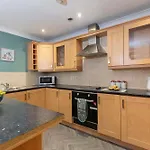 Linthorpe With Parking Apartment *